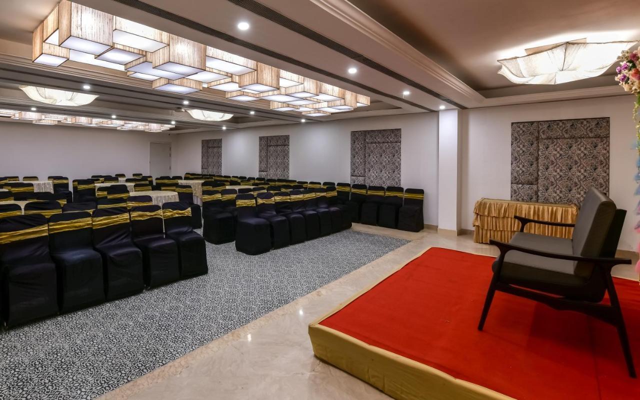 The Downton Hotel Rāipur Esterno foto